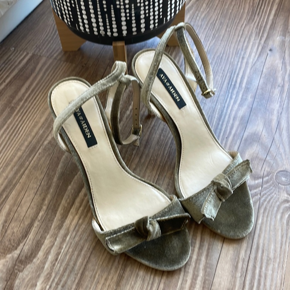Ava And Aiden Heels